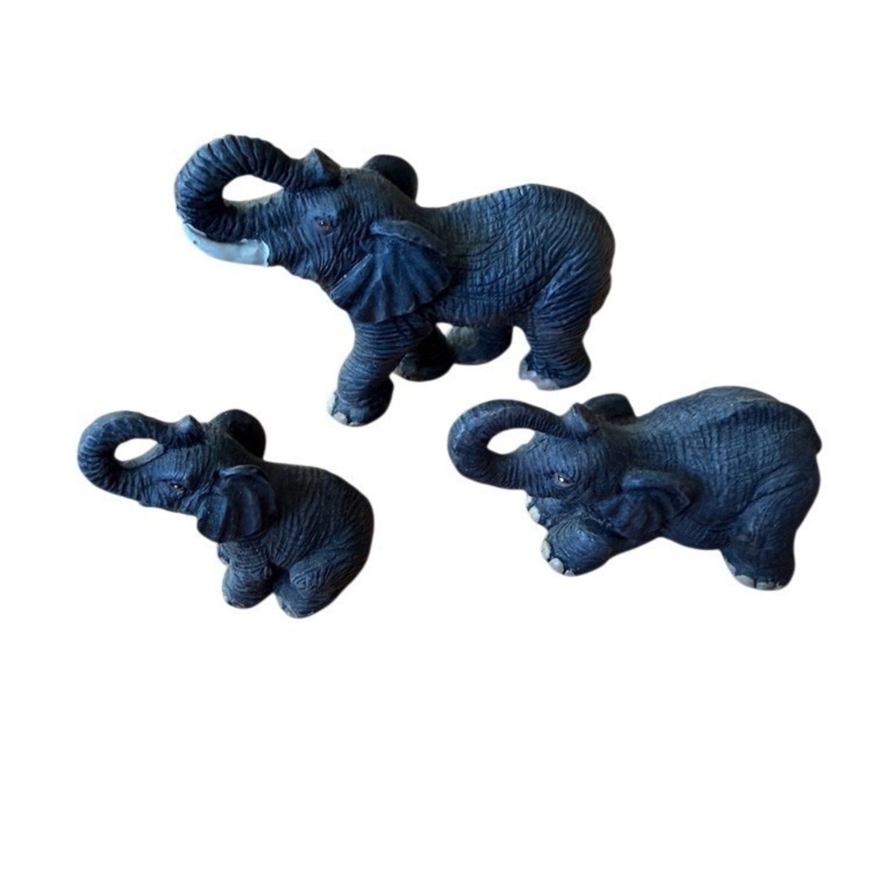 Stanley Set of 3 Mini Elephant Figurines Gray Black Textured Safari‎ Decor